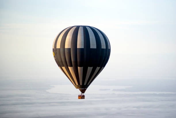 Experience the magic of hot air ballooning in Florida