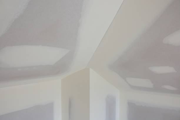 istock Close-Up Of Plastered Drywall Plasterboard Corners 2158341558