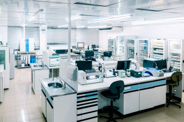 istock Hospital clinical lab 2158463128