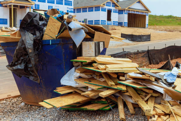 It is used for disposing of construction waste during house construction to use a garbage metal container