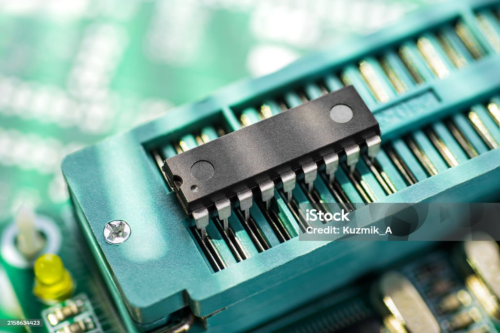 Microcontroller Programming Socket Dip Microcontroller In The Zif Socket Of Programming Adapter Electronic ...
