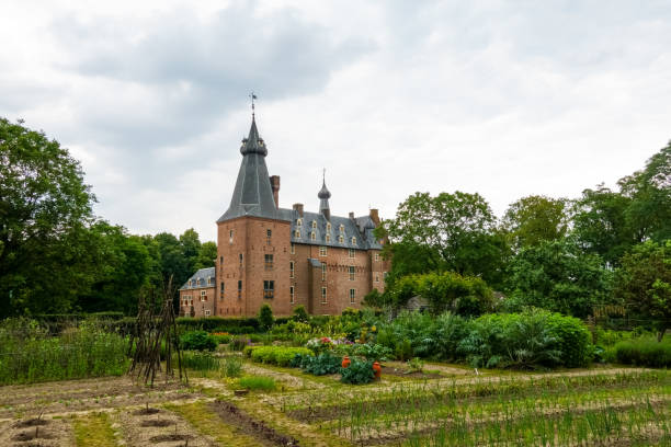 The Stadskasteel Zaltbommel is a museum in the Gelderland fortified and Hanseatic city of Zaltbommel. The castle was built around 1535.