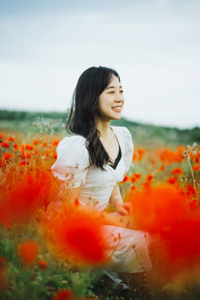istock At the poppy field 2158700407