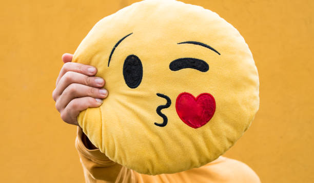 istock Love emoji cushion 2158784900
