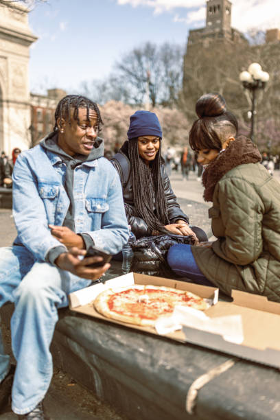istock Pizza Picnic in the Washington Square Park 2158839110