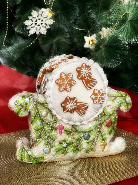 Decorative Christmas Sleigh Gingerbread Detail Front View