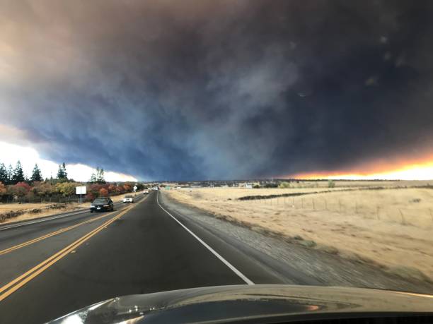 istock Early hours of the Paradise Fire 2008 2159415185