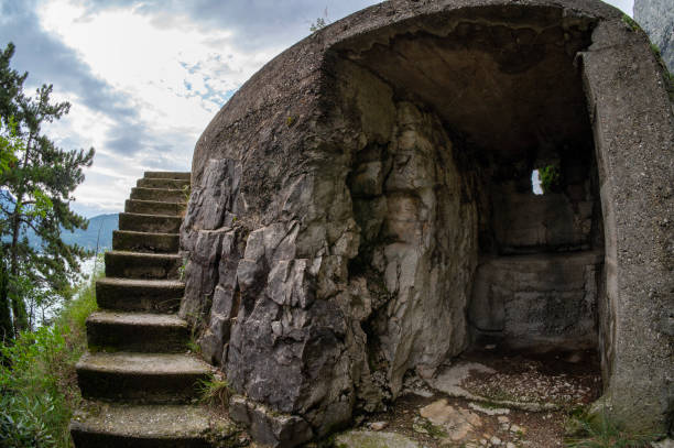 Ruderi di Guerra lungo la Tagliata del Ponale di Riva del Garda