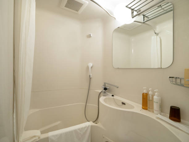 istock Unit bath in a business hotel 2159607377