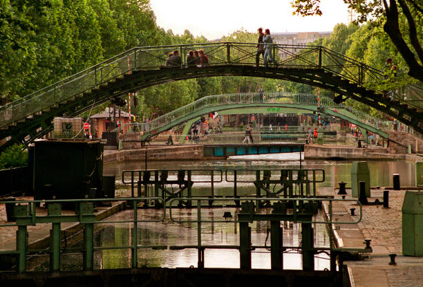 Canal Saint-Martin seen from square Frédéric Lemaître, with its écluses des Douanes and écluses des Récollets