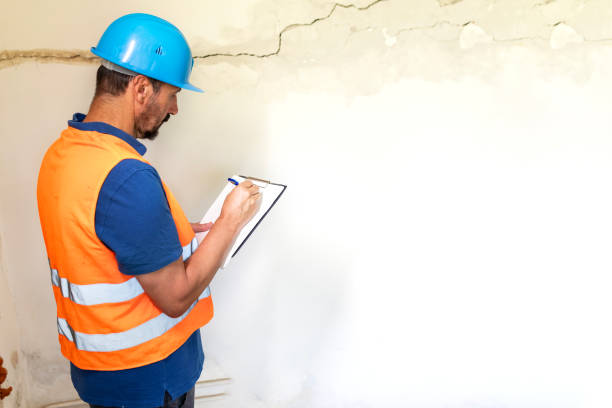 istock Real Estate Property Appraisal 2159696135