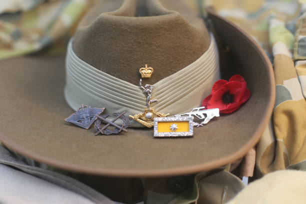 Australian Army Slouch hat with Signals Badge
