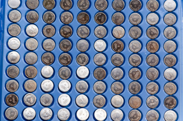 a lot of battery - button cells in blue blister