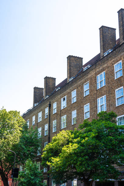 istock Old council tower block in London 2159793612