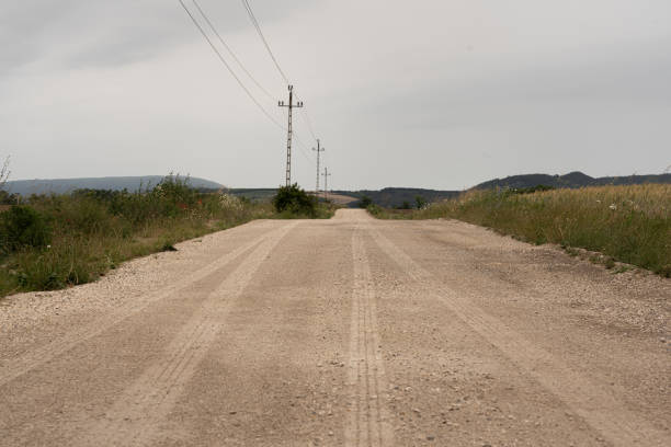 Landscape and ground road whit sculpture