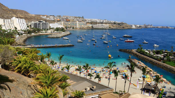 istock Elevated view of a paradisaical beach next to a few hotels 2159954860