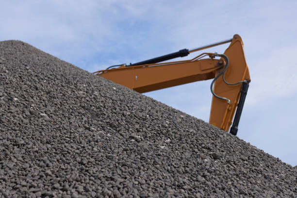 heavy construction machinery, hydraulic bucket boom part