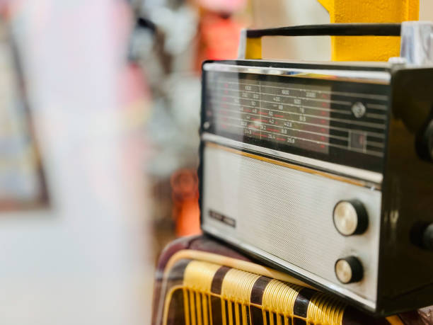 An old-fashioned radio on display.