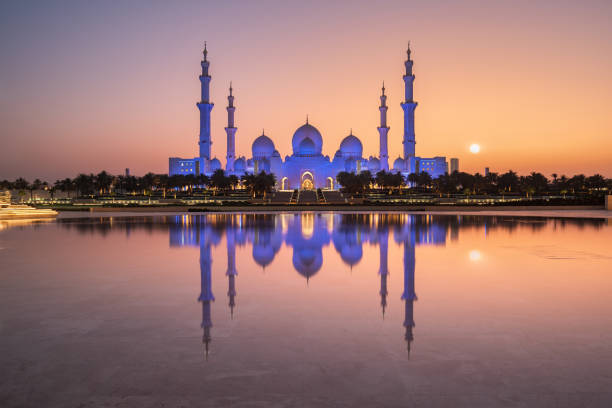 istock Grand Sheikh Zayed Mosque, Abu Dhabi, United Arab Emirates 2160203923