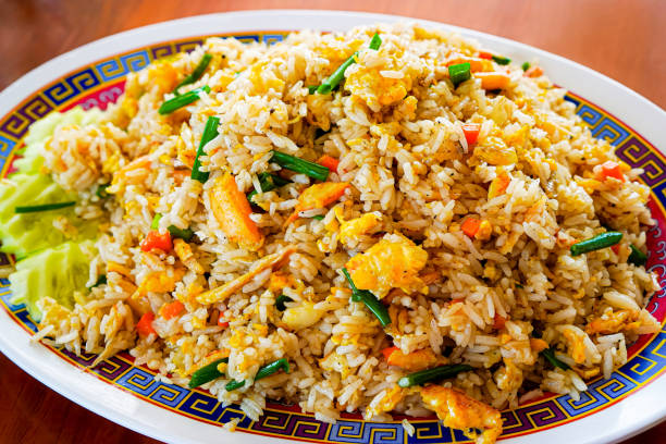 Arroz Frito Crocante: Camarão e Cebola Crispy - receita deliciosa profissional - passo 2