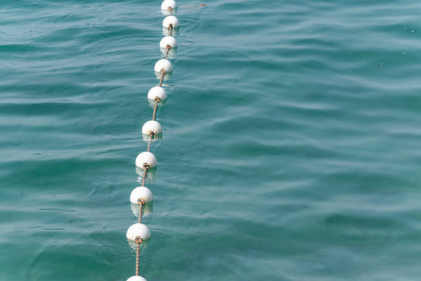 Floating the mark on the sea