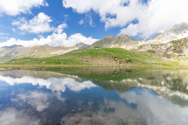 bellissimi laghi alpini incastonati tra le orobie valtellinesi
