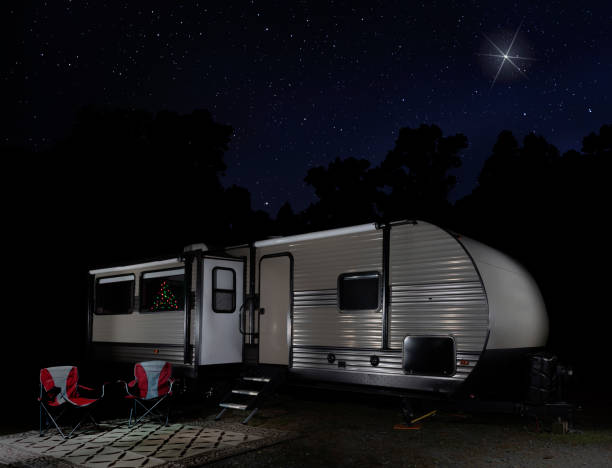 istock Christmas campsite with a camper trailer 2161017958
