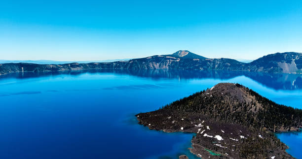 istock Crater Lake , Oregon 2161171124