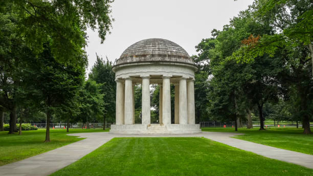 istock World war 2 memorial, Washington D.C 2161219769
