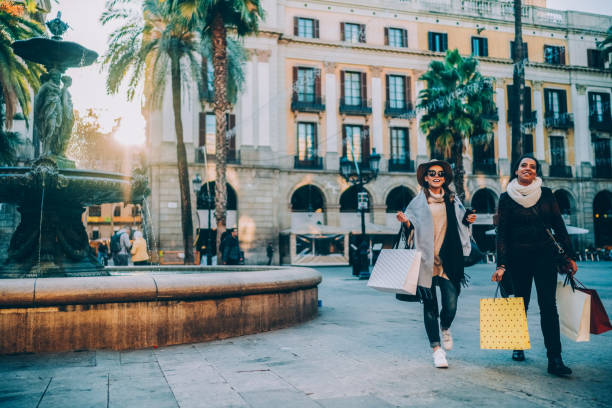 istock Shopping in Barcelona 2161229282