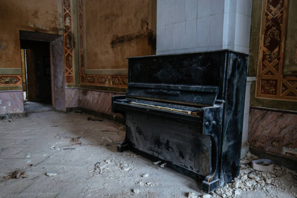 istock Old vintage piano in abandoned mansion 2161248980