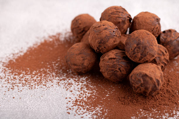 sweet food, truffle, photography, chocolate, cocoa, background, sugar, horizontal, homemade, candy, dark, chocolate truffle, powder, dessert, ball, handmade, round, luxury