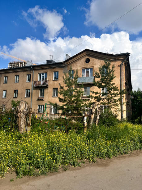 istock Vintage Building and Urban Garden 2161484841