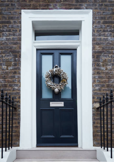 istock Christmas Door Wreath 2161641263