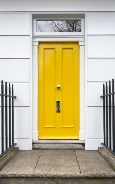 istock Victorian Yellow Door 2161641319