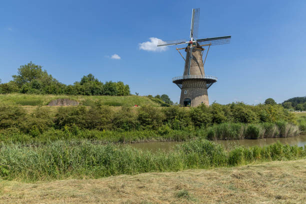 istock Windmill with the name “Korenmolen De Hoop'' Gorinchem 2161670047