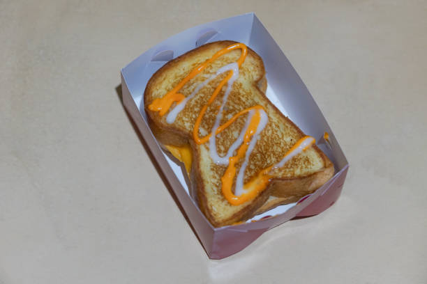 Toast with cheese sauce and mayonnaise