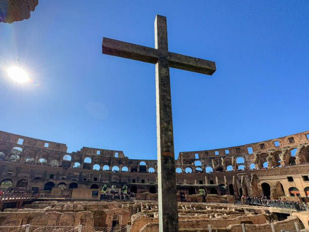 istock Road trip travel in italy diary 2161722713