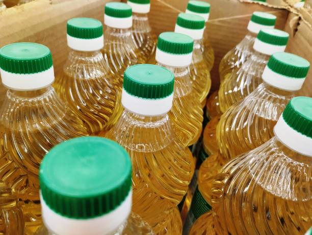 istock bulk sunflower oil 2161955738