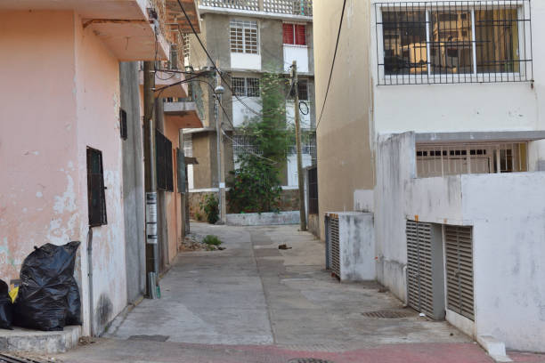 Alley on La Quebrada street in the historic center of Acapulco Acapulco, Mexico - April 27 2024: Alley on La Quebrada street in the historic center of Acapulco poverty mexico environment slum stock pictures, royalty-free photos & images
