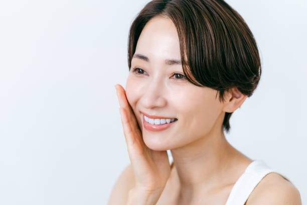 istock Esthetician middle-aged woman 2162335158