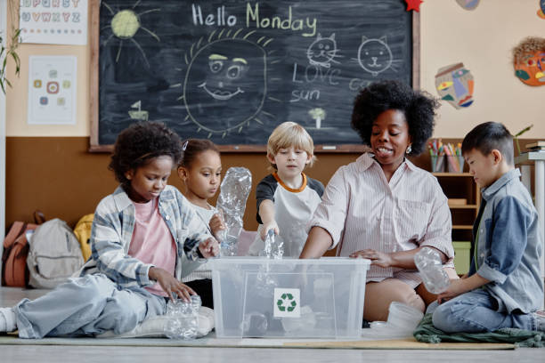 istock Environmental Awareness Lesson in Primary School 2162419757