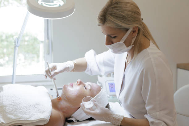 istock Cosmetology procedure in beauty studio 2162588199