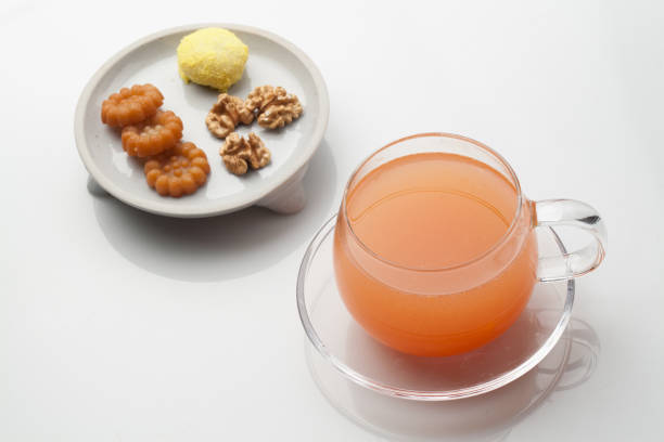 A general term for tea made or drunk in a traditional way.