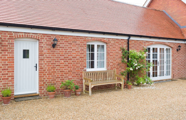 istock Annexe house extension, UK home improvement 2162760066