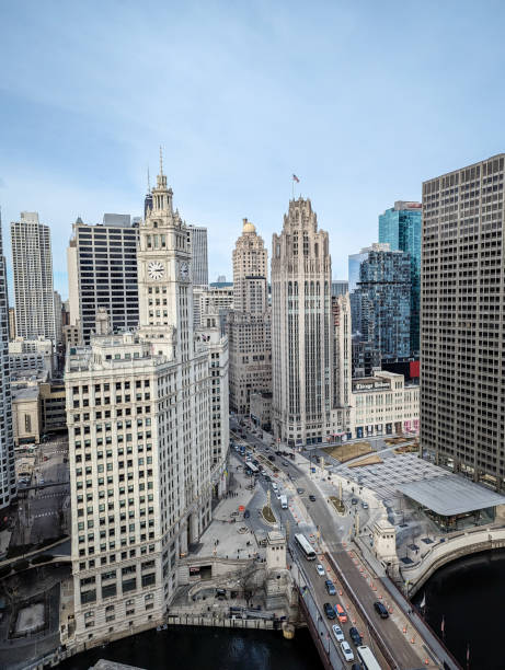 istock Chicago street scenes during day 2162848726