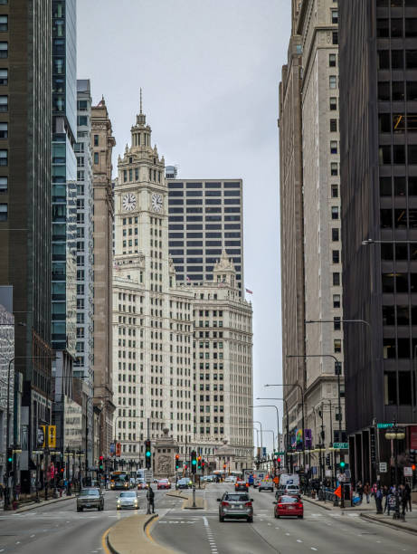 istock Chicago street scenes during day 2162849032