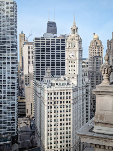 istock Chicago street scenes during day 2162849741