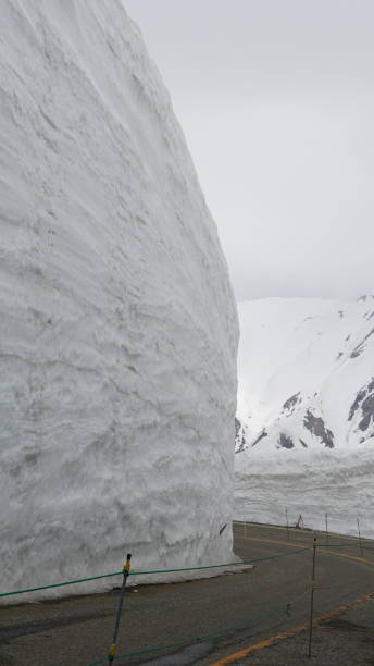 istock Tateyama kurobe alpine route 2162864660