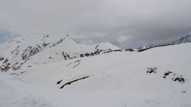 istock Tateyama kurobe alpine route 2162864732